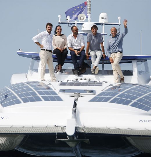 Plug-in Electric Ferries